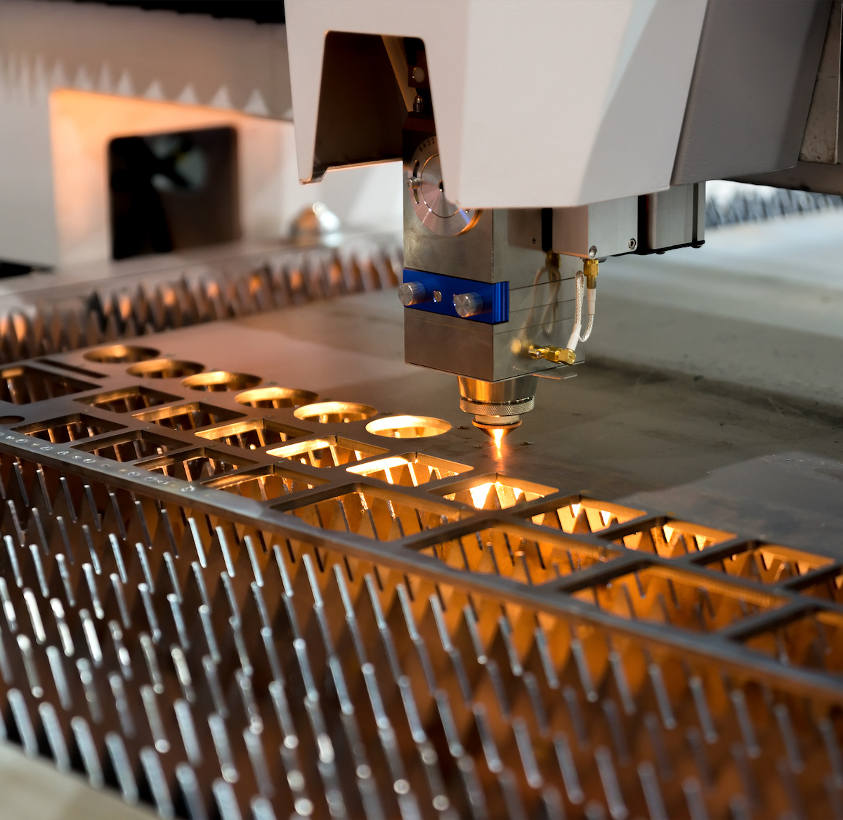 High precision CNC laser cutting metal sheet and metal pipe